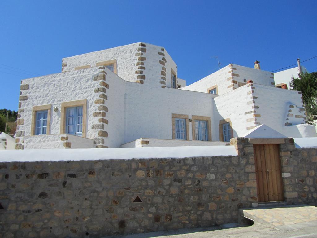 Porto Scoutari Romantic Hotel Skála Exterior foto