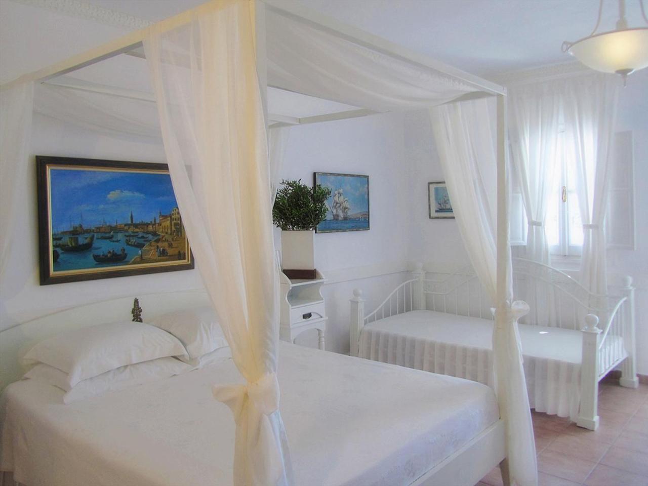 Porto Scoutari Romantic Hotel Skála Exterior foto
